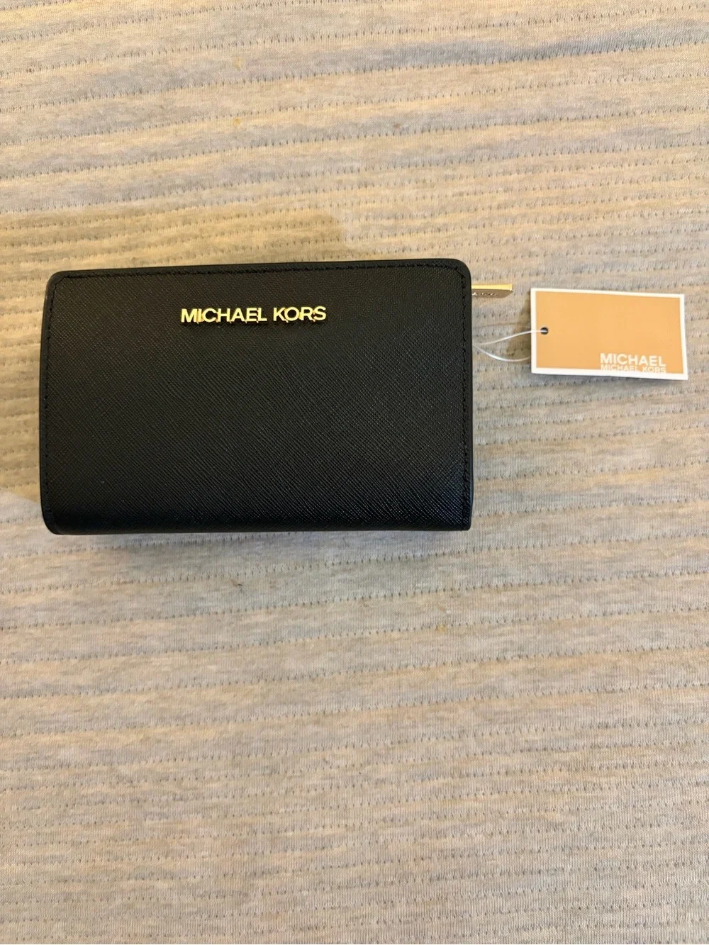 Michael Kors Jet Set Travel Medium Bifold Zip Coin Wallet Black Leather NWT